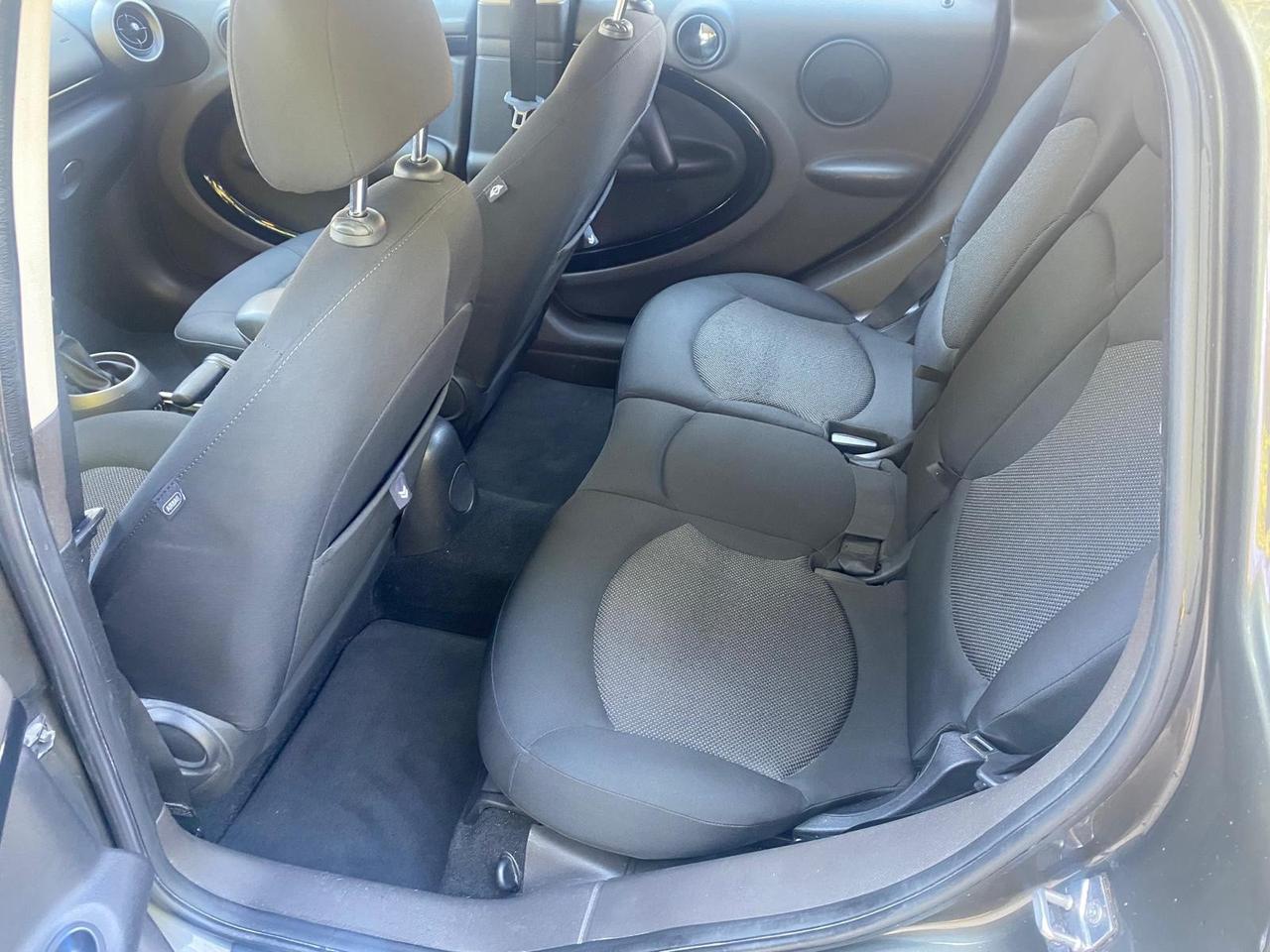 MINI 1.6 D COOPER COUNTRYMAN MOLTO BELLA GUARDA