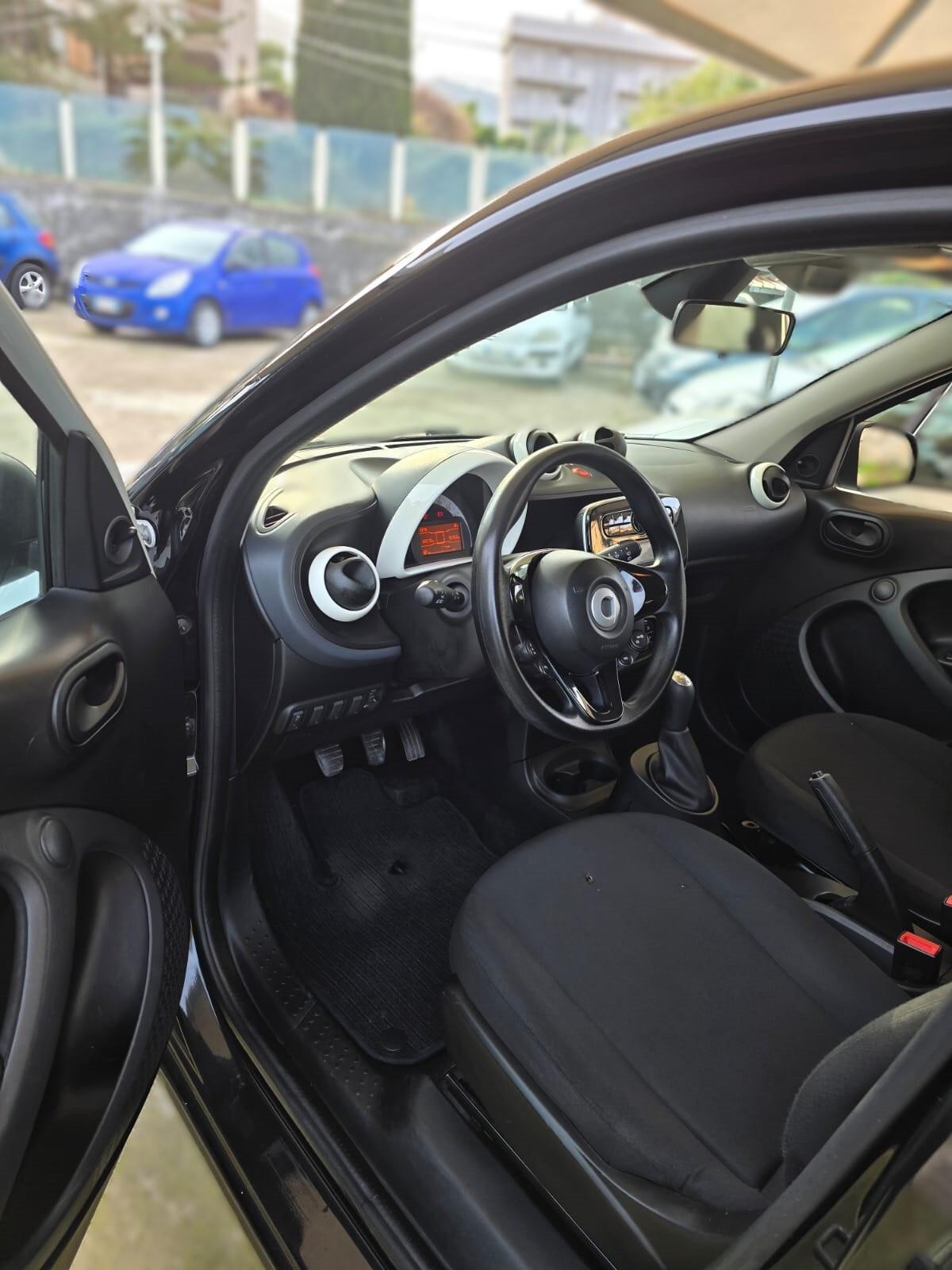 Smart ForFour 70 1.0 Youngster