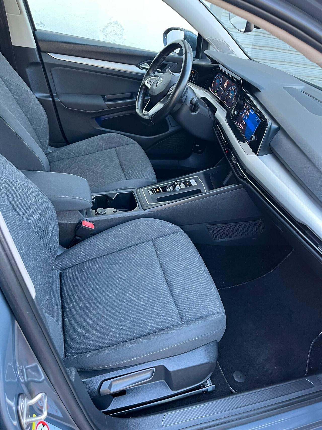 Volkswagen Golf 1.5 TGI DSG Style UNIPROPRIETARIO