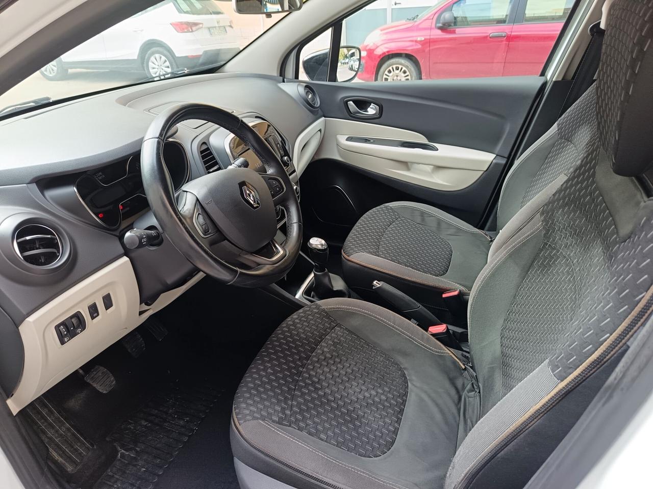 Renault Captur 1.0 Benz. 90 CV Techno Full Opt. km 34.000