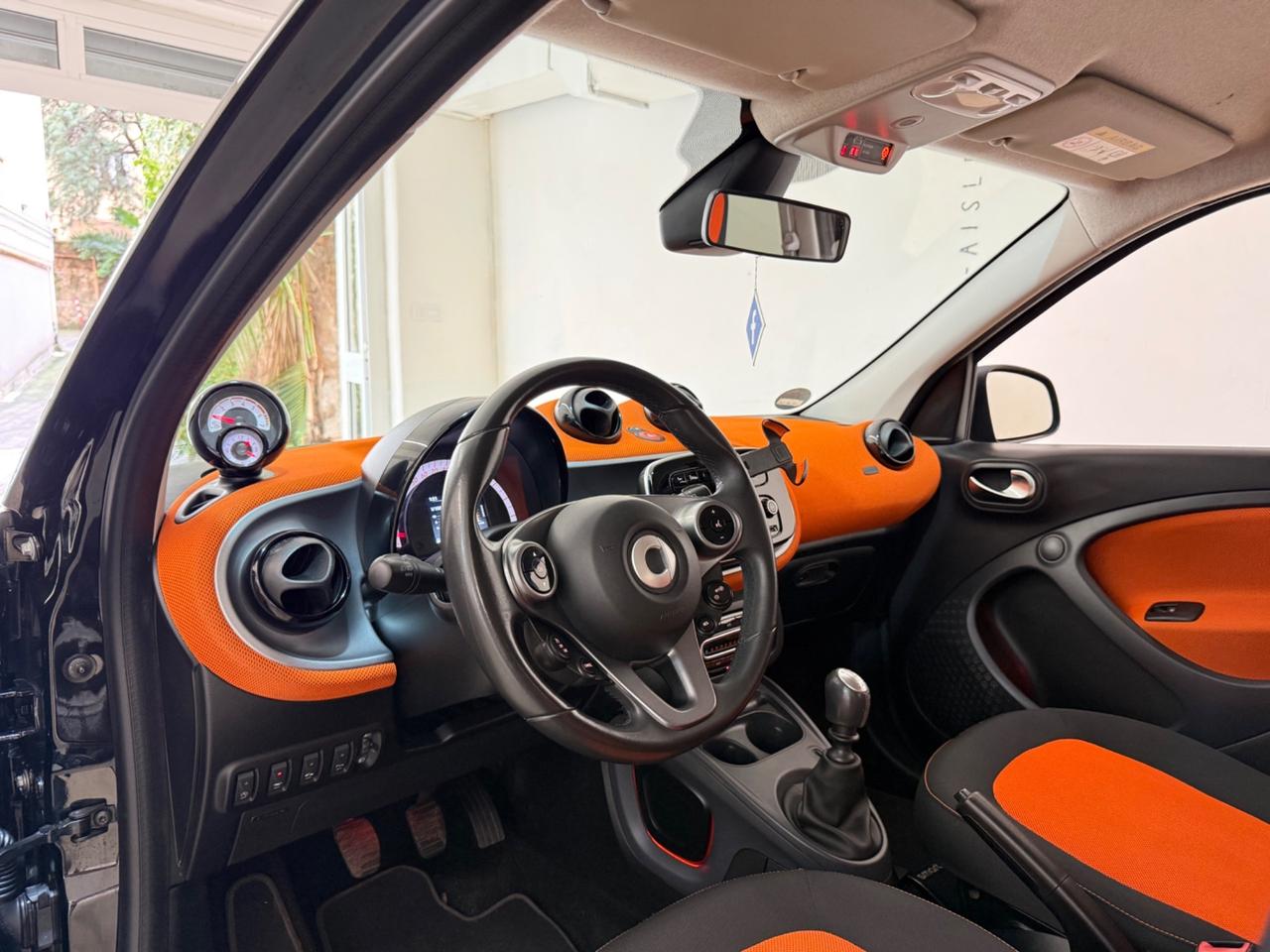 Smart ForFour 70 1.0 Passion Unipro Edition