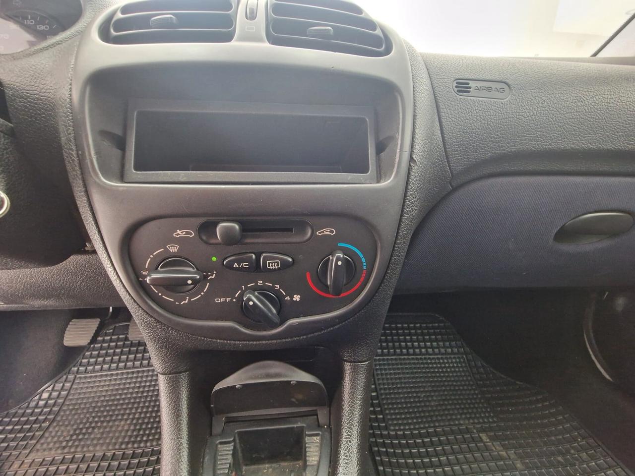 Peugeot 206 1.4 5p. XR
