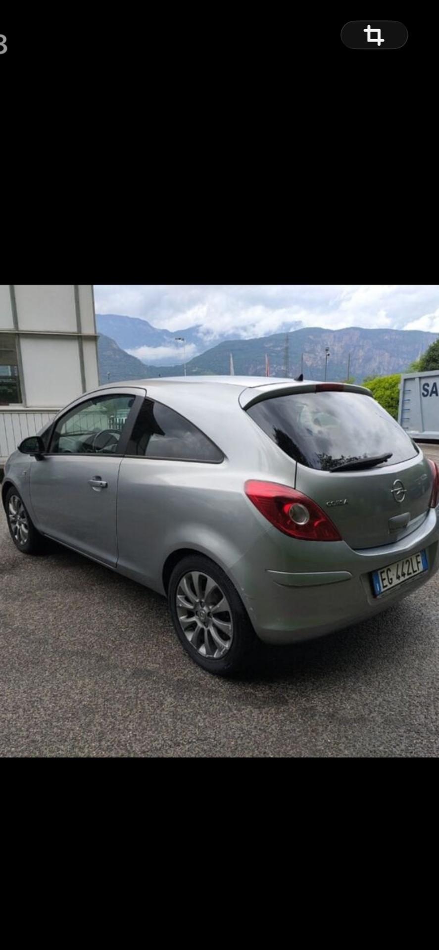 Opel Corsa 1.2 3 porte Elective NEOPATENTATI
