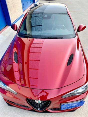 ALFA ROMEO Giulia 2.9 T V6 AT8 Quadrifoglio ROSS