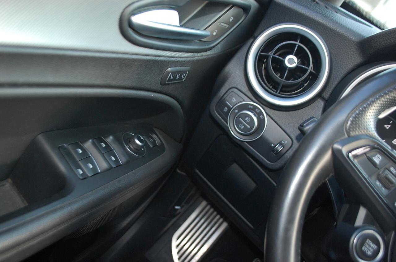 Alfa Romeo Stelvio 2.2 t Veloce Q4 210CV auto Pelle Led Uff Italy Nav