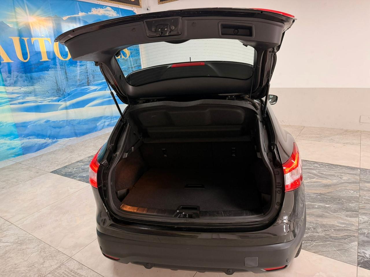 Nissan Qashqai 1.5 dCi N - Vision