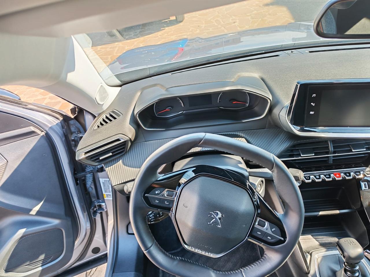 Peugeot 2008 PureTech 100 S&S Active