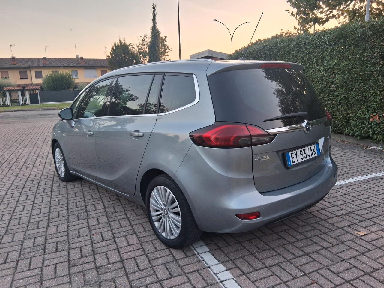 CELL 320 147 1147 WUATSAPP 3276540940 Opel Zafira Tourer 1.6 CDTi 120CV Start&Stop Cosmo