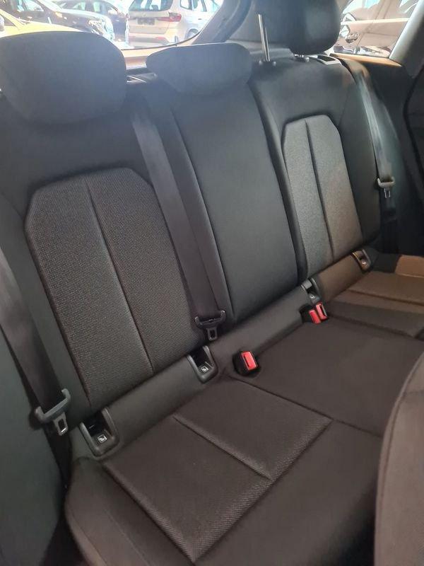 Audi Q4 e-tron Q4 35 e-tron Business Advanced