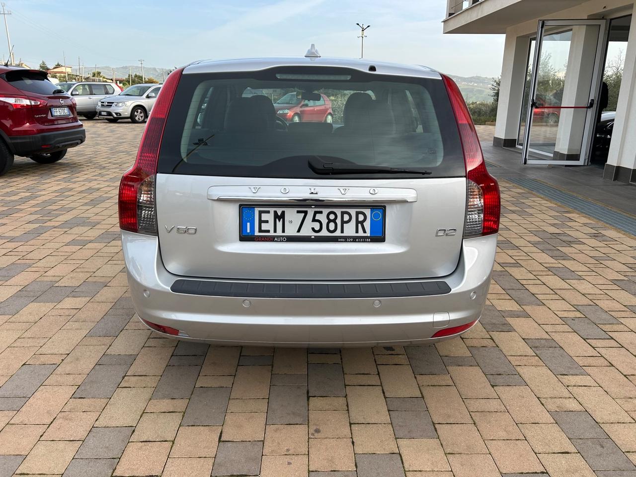 Volvo V50 D2 R-design