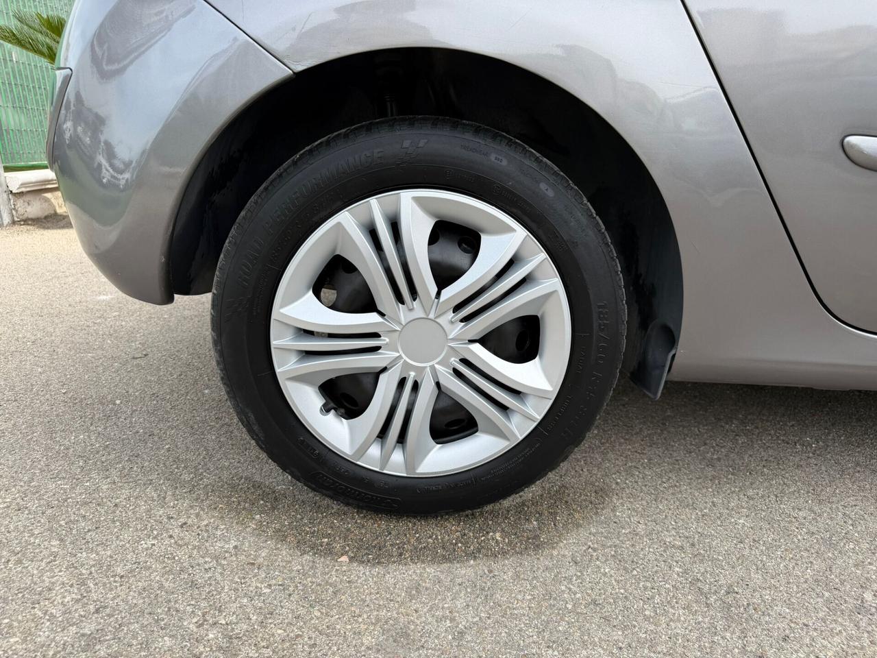 Renault Modus Grand 1.5 DIESEL - Anno 2011 - NEOPATENTATO