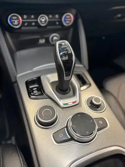 Alfa Romeo Stelvio 2.2 t Veloce Q4 210cv auto~Unipro~Promo~Finanziamento