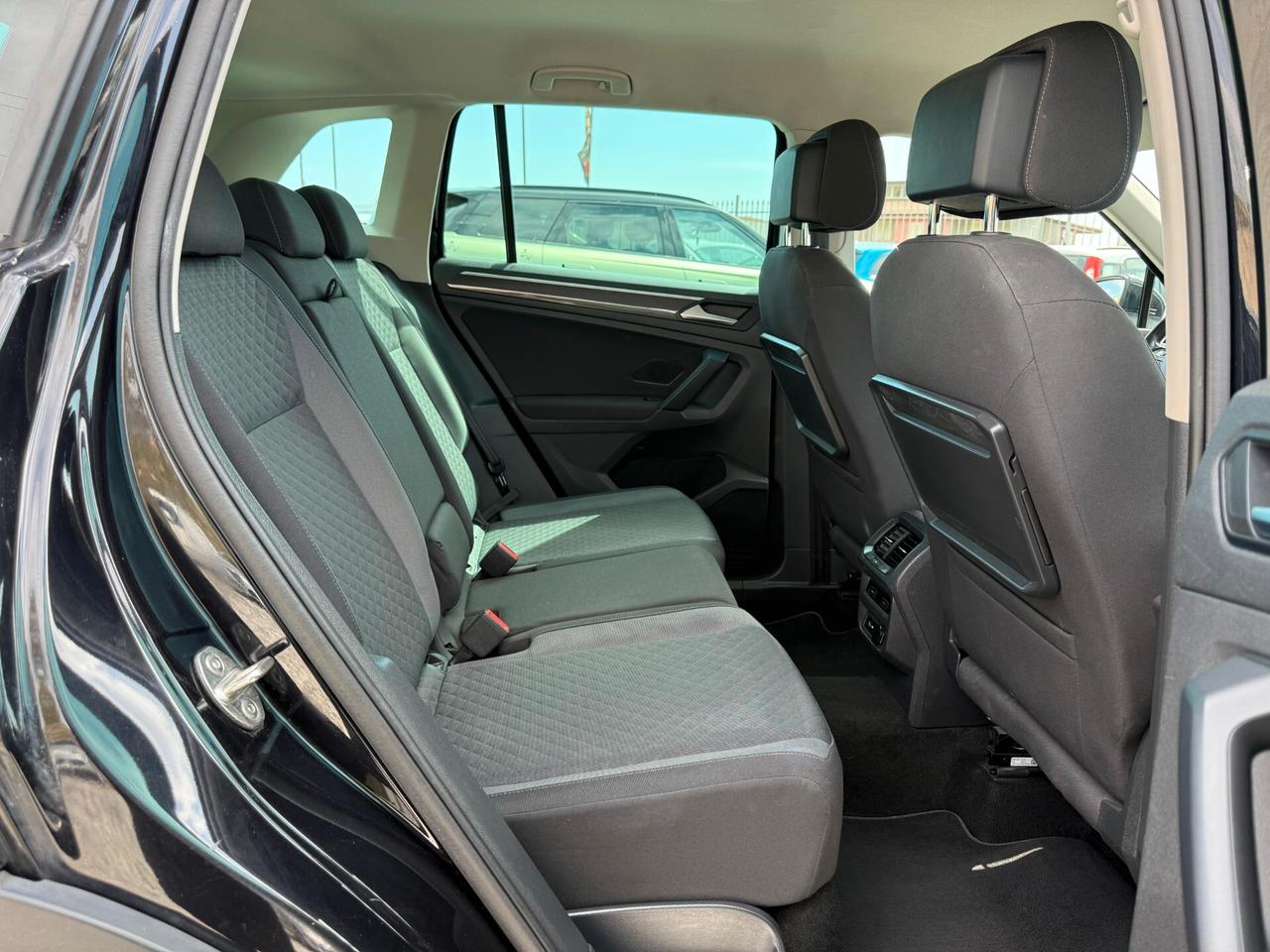 Volkswagen Tiguan 2.0 TDI 150 CV SCR DSG R-Line