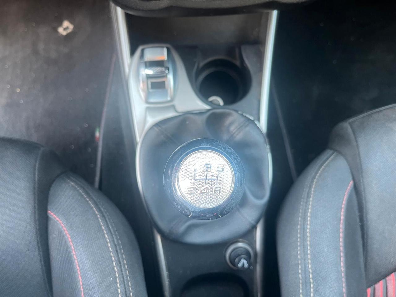 Alfa Romeo MiTo 1.4 T 120 CV Distinctive Premium Pack