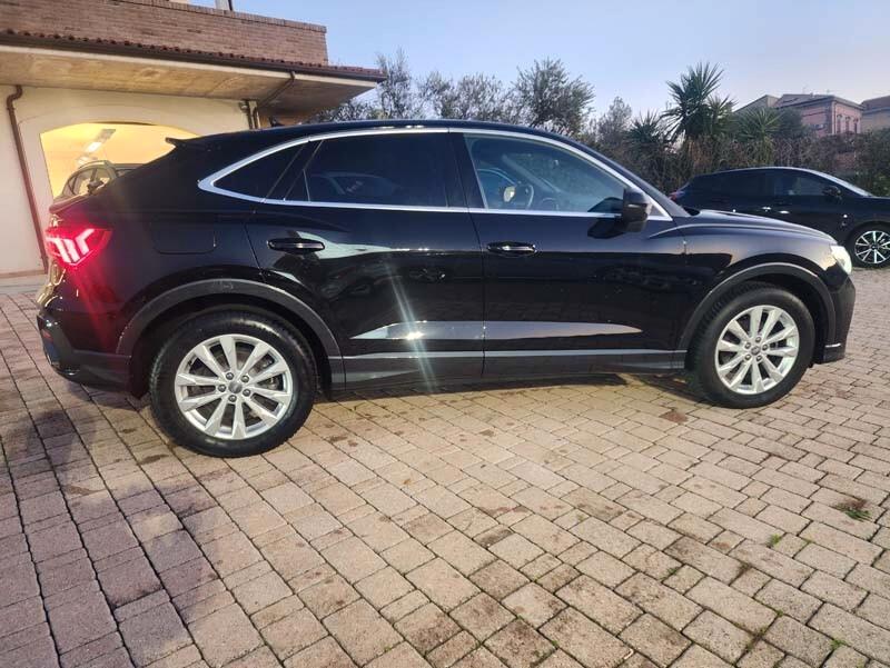 Audi Q3 Sportback 2.0 TDI 150 CV S-Line S-Tronic