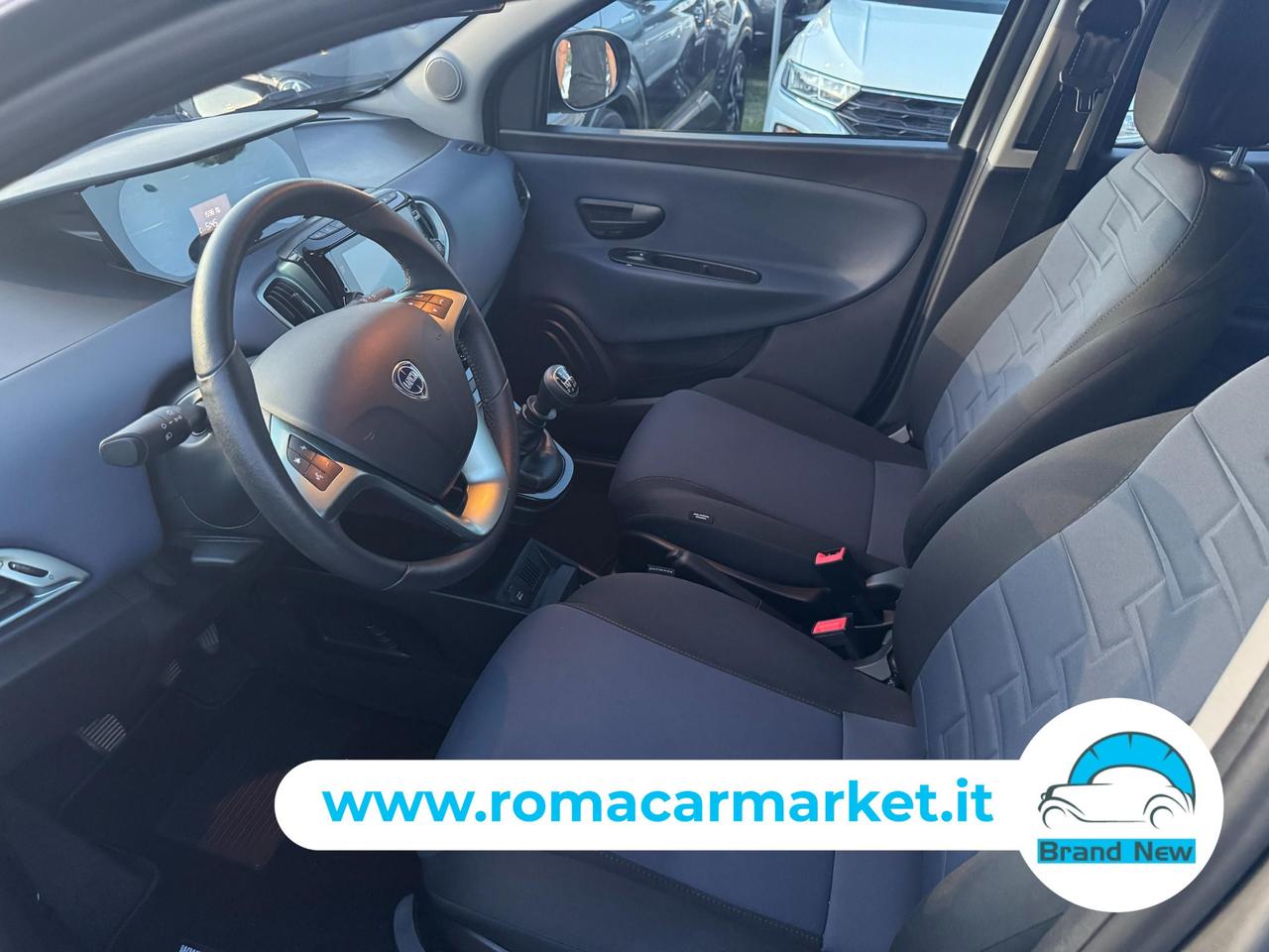 Lancia Ypsilon 1.0 firefly hybrid Platino s&s 70cv KM CERTIFICATI