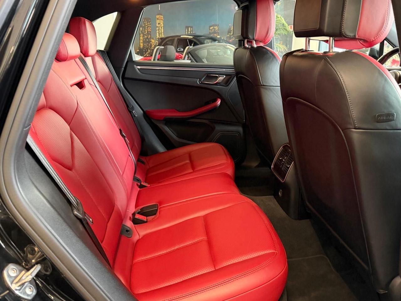 PORSCHE MACAN 2.0 BENZINA 252CV PDK PELLE NAVI CAM ANNO 2017