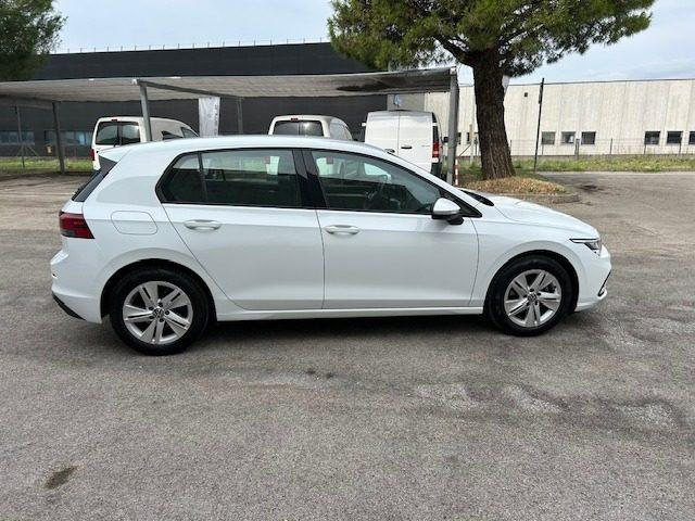 VOLKSWAGEN Golf 1.5 TGI DSG Life