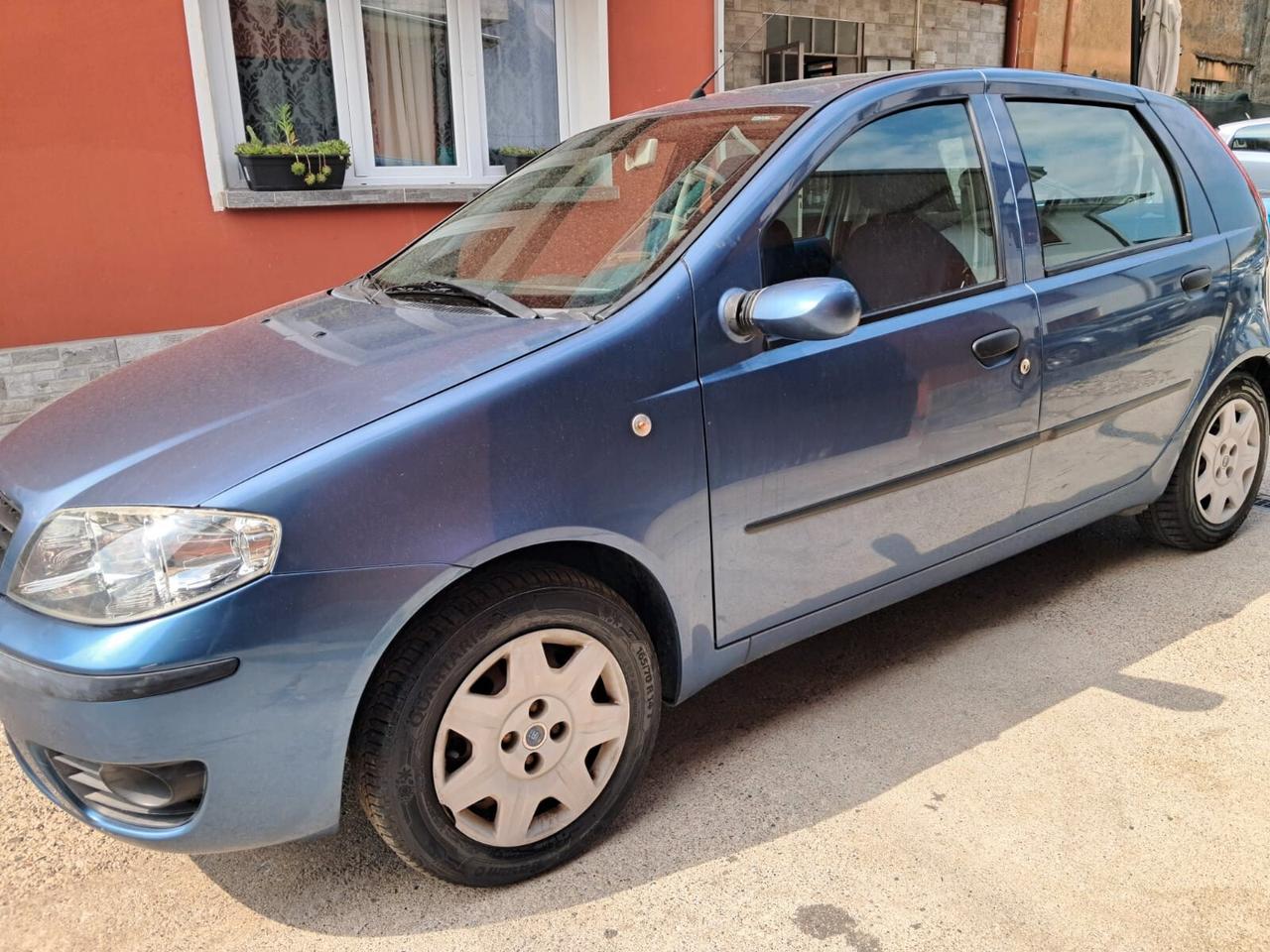 Fiat Punto 1.2 5 porte Actual gpl valido neopatentati