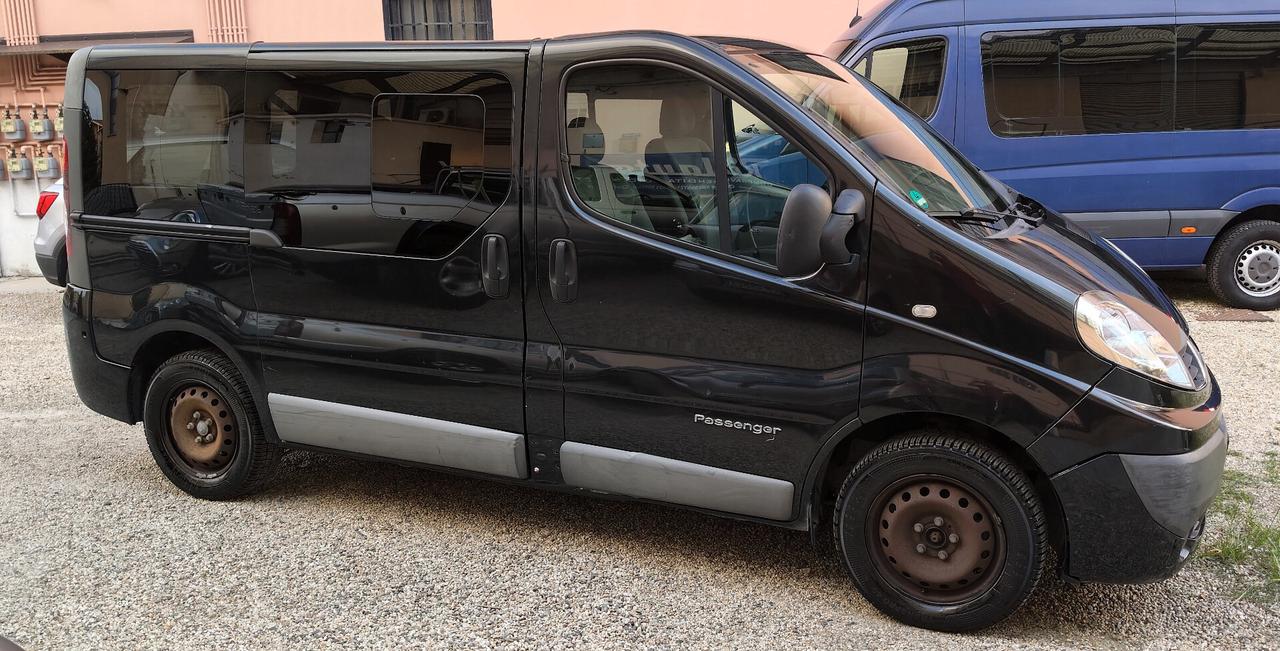 Renault Trafic 2.0 dCi/115 Aut 5 posti-autocarro
