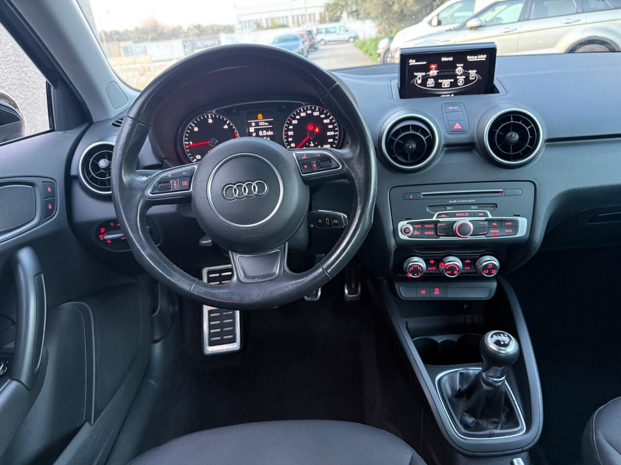 Audi A1 1.4 TDI S-Line Exterior,cerchi diamantati,Climatronic,ecc.