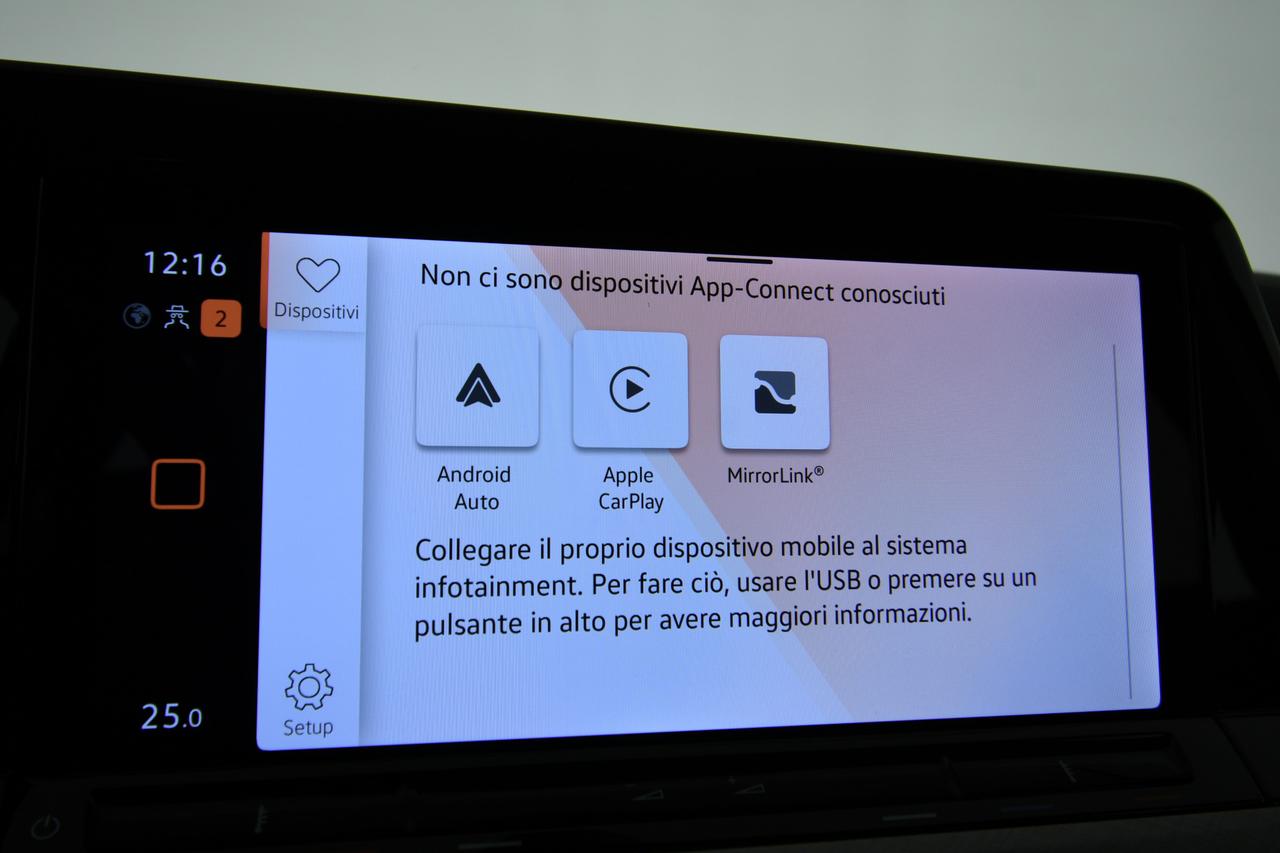 VOLKSWAGEN Golf 2.0 tdi Life 115cv CAMERA+ACC+APP CONNECT+NEOPATENTATI