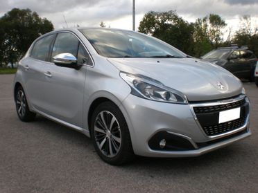 Peugeot 208 1.6 td, pochi km, superfull
