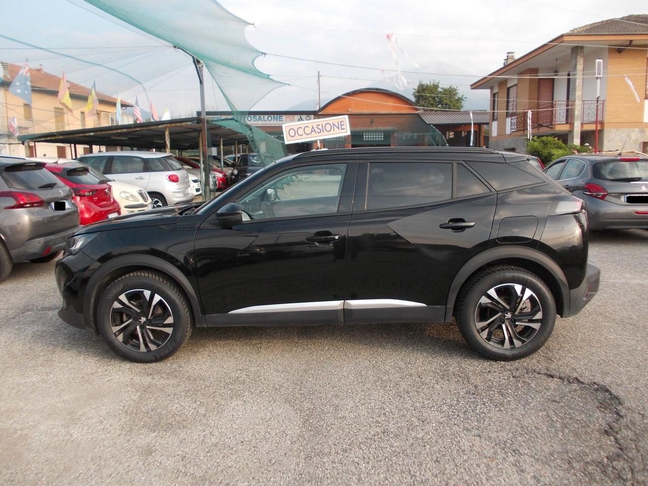 Peugeot 2008 PureTech 130 S&S Allure-KM103960