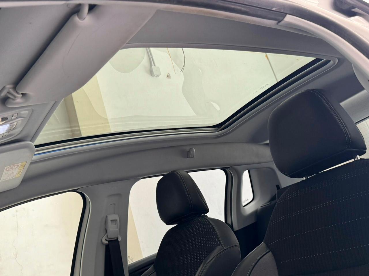PEUGEOT 2008 1.6 HDI ALLURE TETTO+NAVI+CERCHI