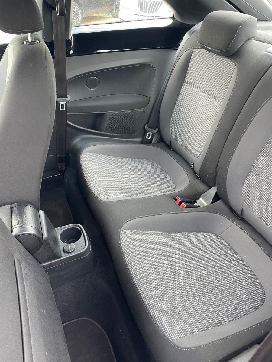 VOLKSWAGEN - Maggiolino - 1.6 TDI Design