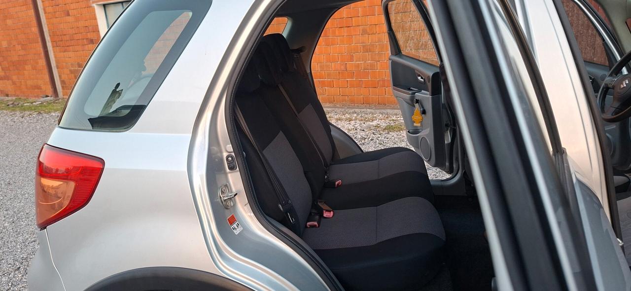 SUZUKI SX4 1.6 4X4 CON BLOCCO FULL OPTIONAL