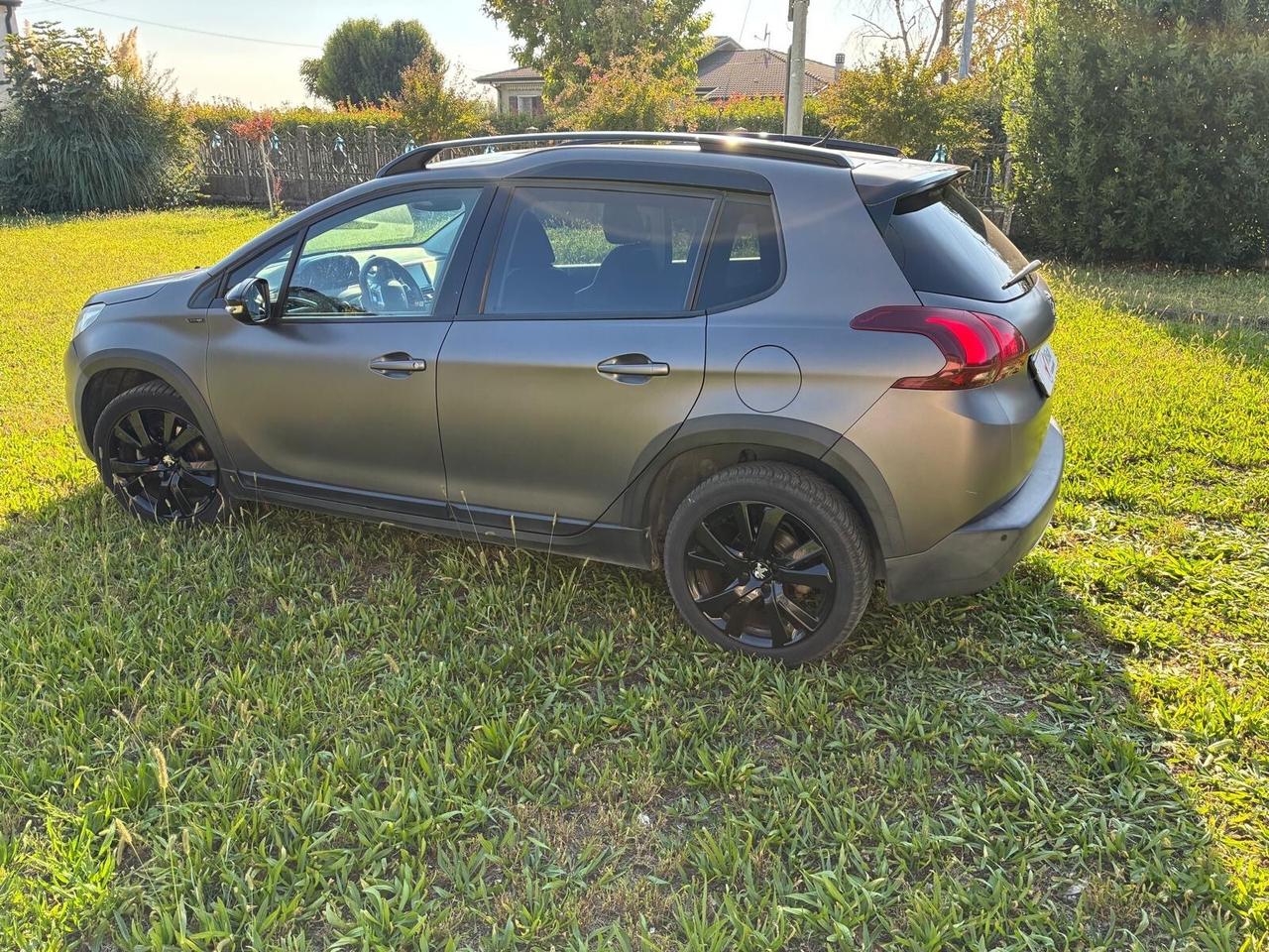 Peugeot 2008 BlueHDi 120 S&S Black Matt