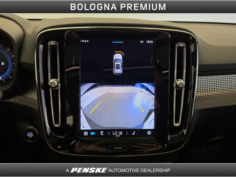 Volvo XC40 B3 automatico Ultra Black Edition