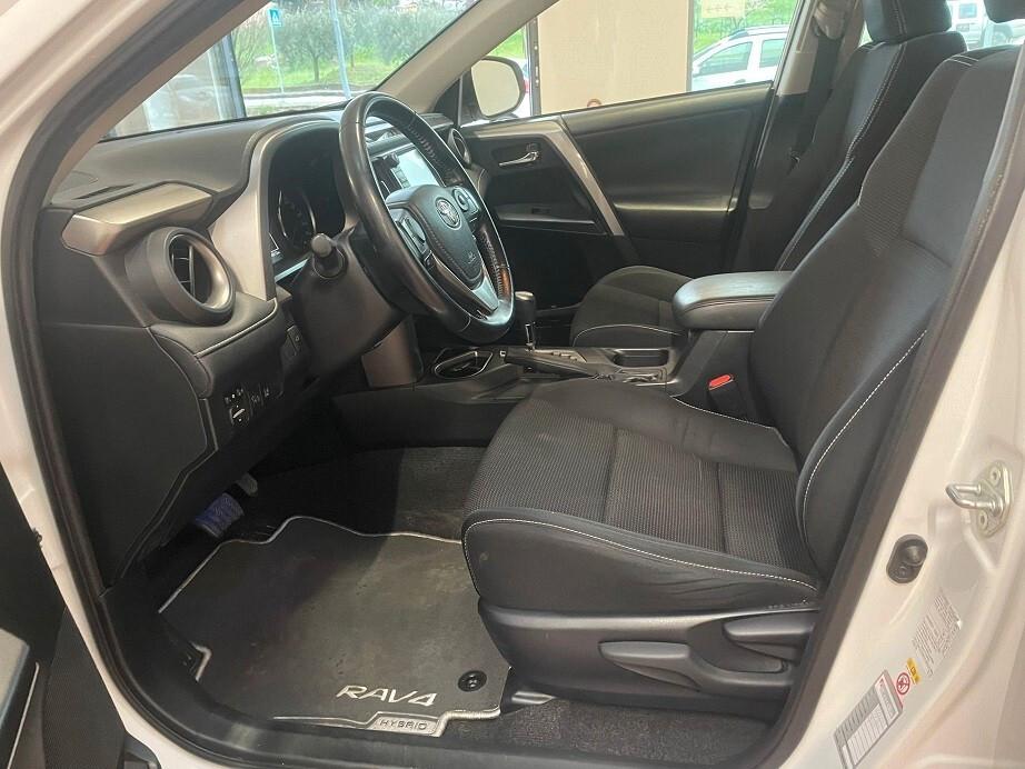 TOYOTA RAV 4 HYBRID-benzina CAMBIO AUT. 2.5 CV 155 con Km 146.696 garanzia 12 mesi