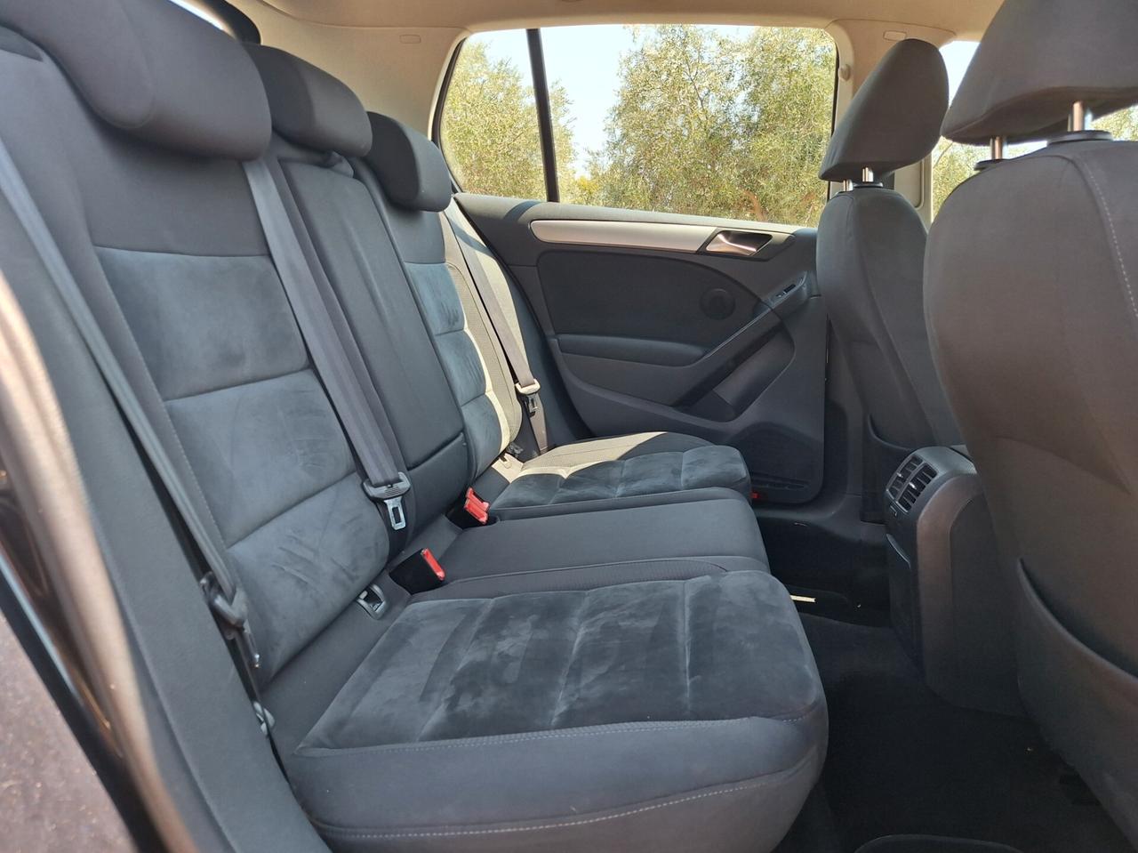 Volkswagen Golf 1.6 TDI DPF 5p. Highline
