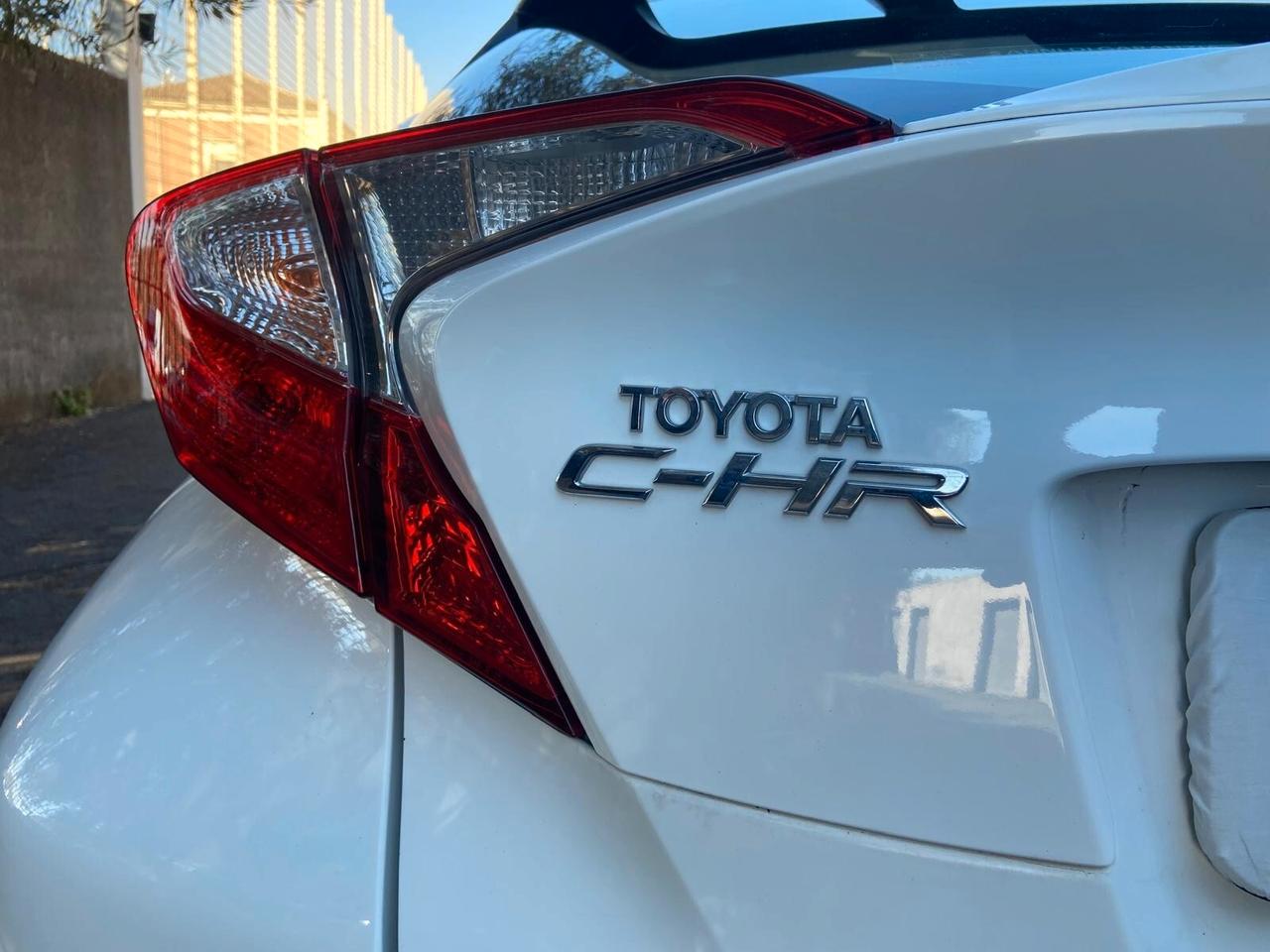 Toyota C-HR 1.8 Hybrid E-CVT Active