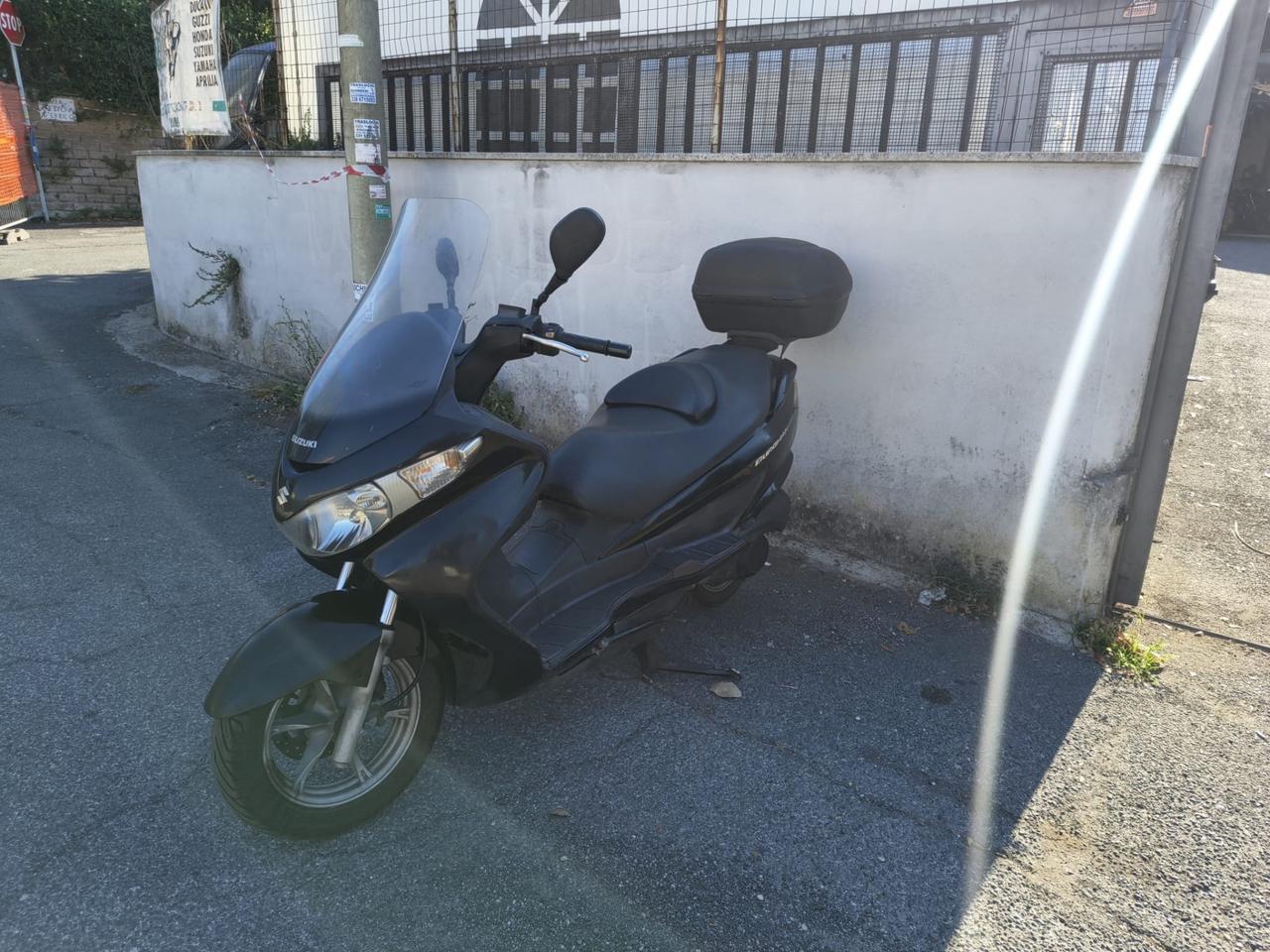Suzuki Burgman 200