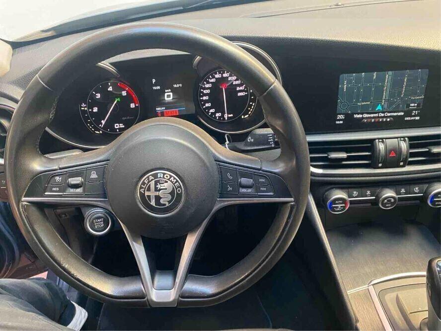 Alfa Romeo Giulia 2.2 Turbodiesel 160 CV AT8 Business PREZZO REALE