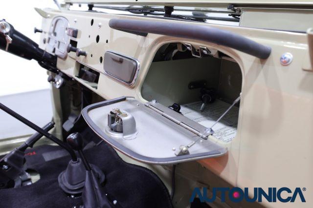 TOYOTA Land Cruiser BJ 42 RESTAURATA
