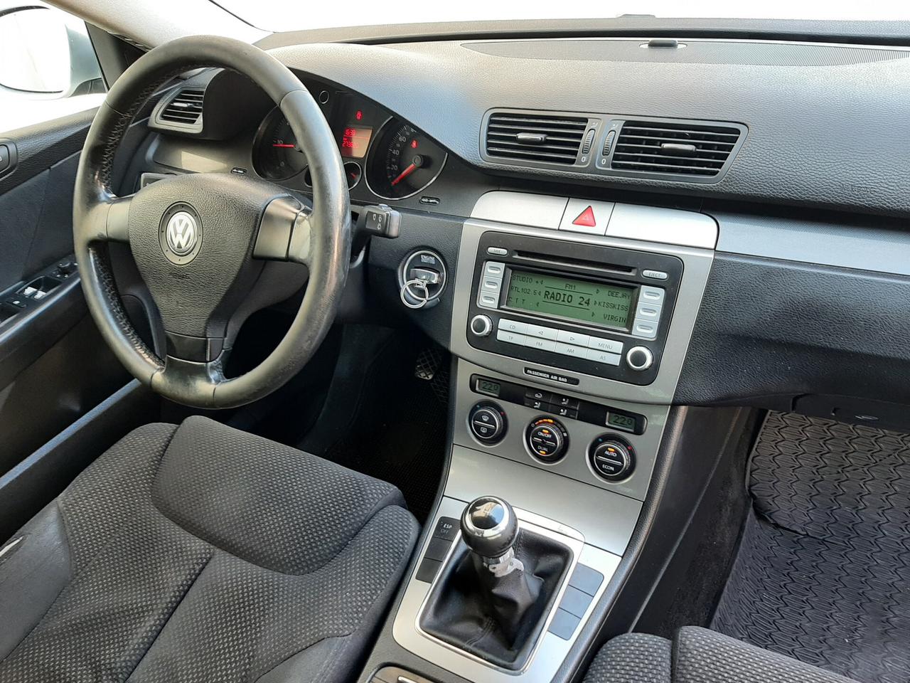 Volkswagen Passat 2.0 16V TDI 140cv Var. Highline
