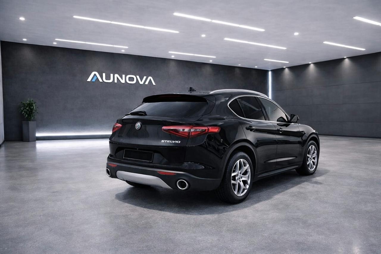 Alfa Romeo Stelvio 2.2 Turbodiesel 160 CV AT8 RWD