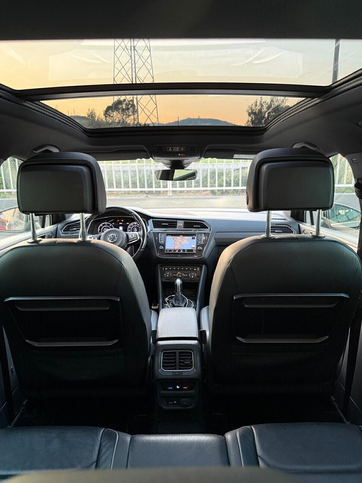 Volkswagen Tiguan 2.0 BiTDI SCR DSG 4MOTION Executive R-Line BMT