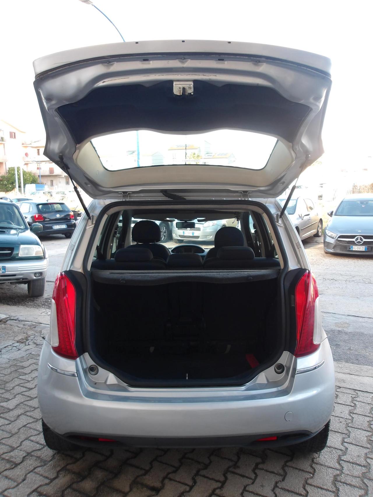 Lancia Musa 1.3 mjt Platinum c/sens.parc. s/TA