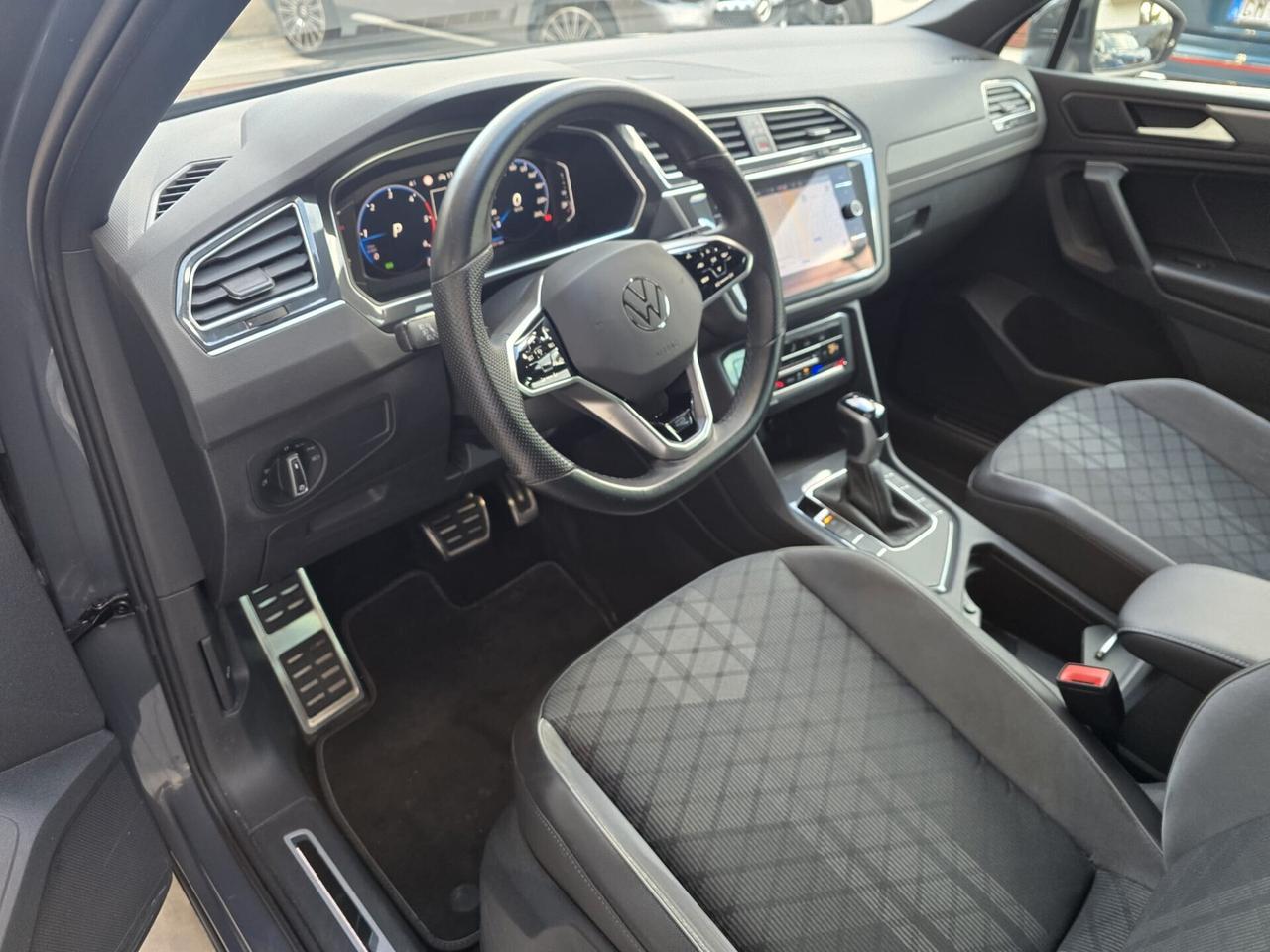 Volkswagen Tiguan 2.0 TDI 150 CV SCR DSG R-Line