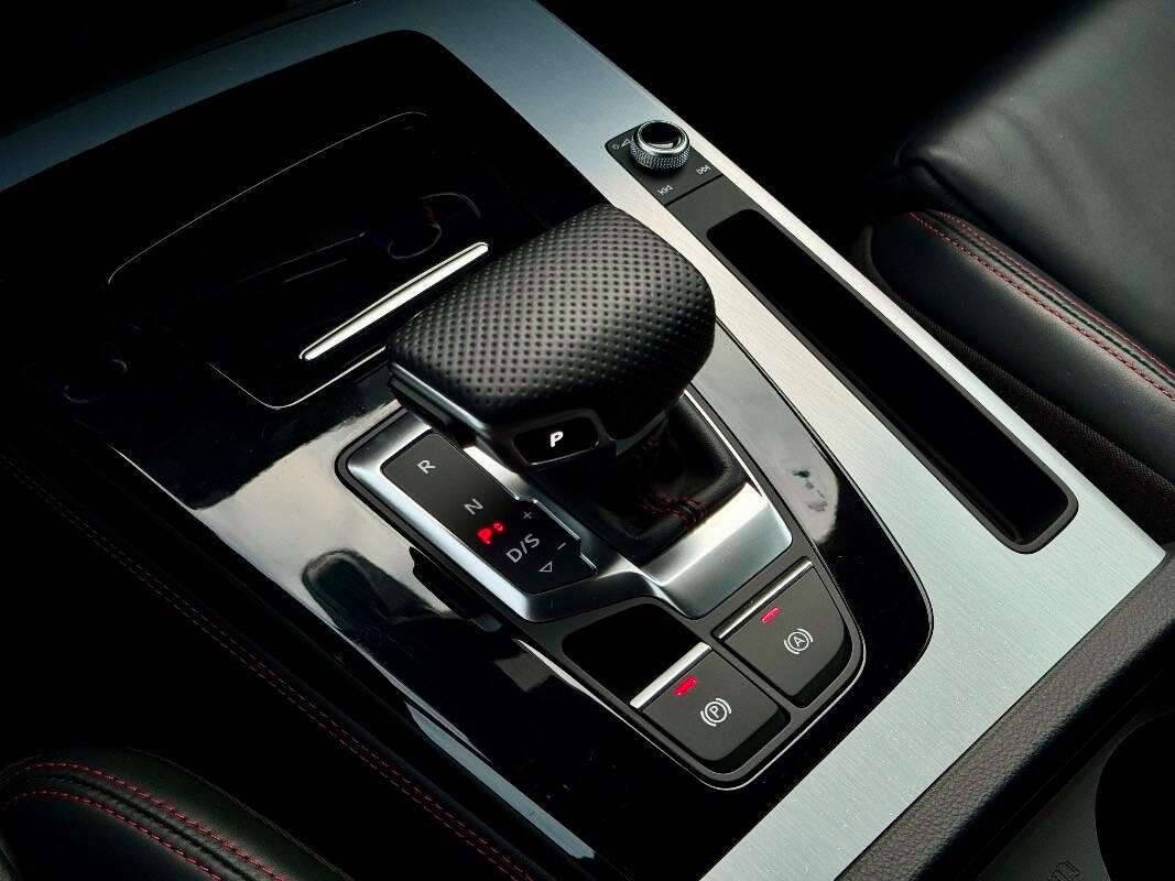 Audi Q5 Sportback 40 2.0 tdi mhev 12V S line quattro s-tronic