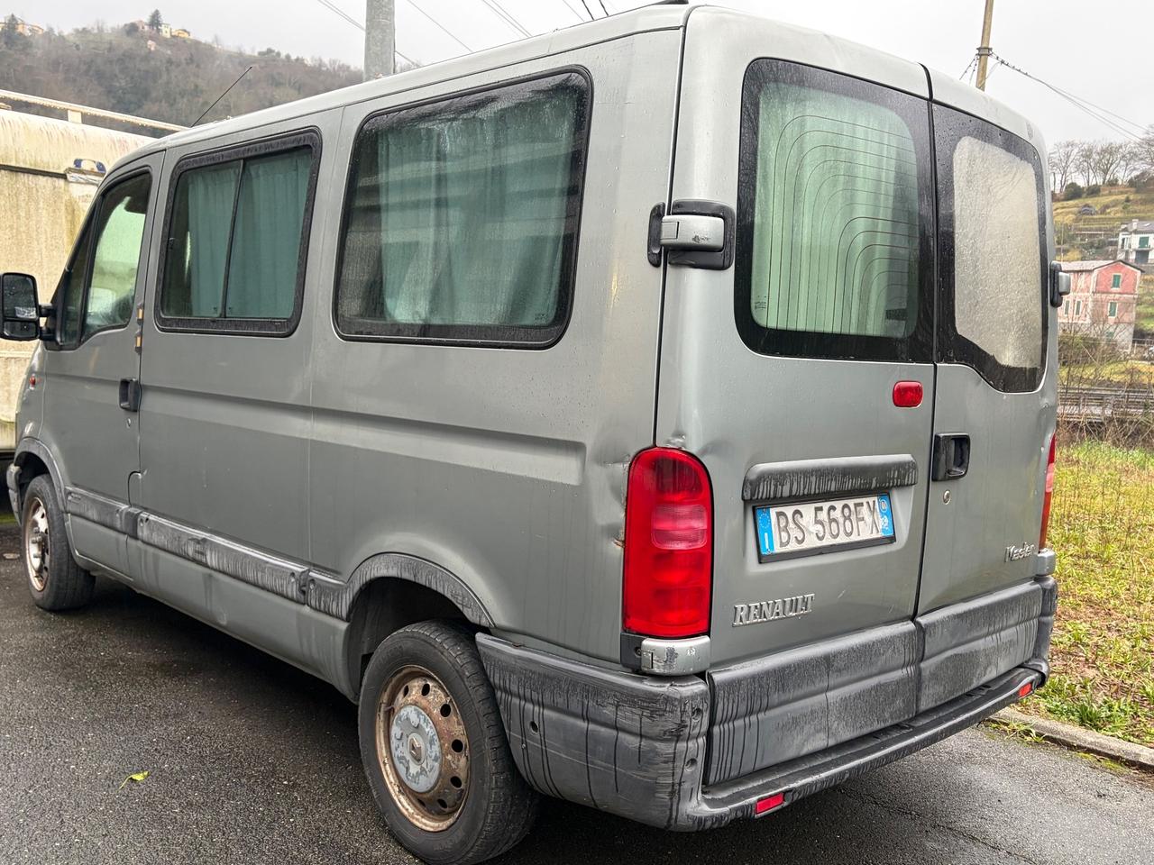 Renault Master T28 2.2 dCi 90cv 9 posti - unico proprietario