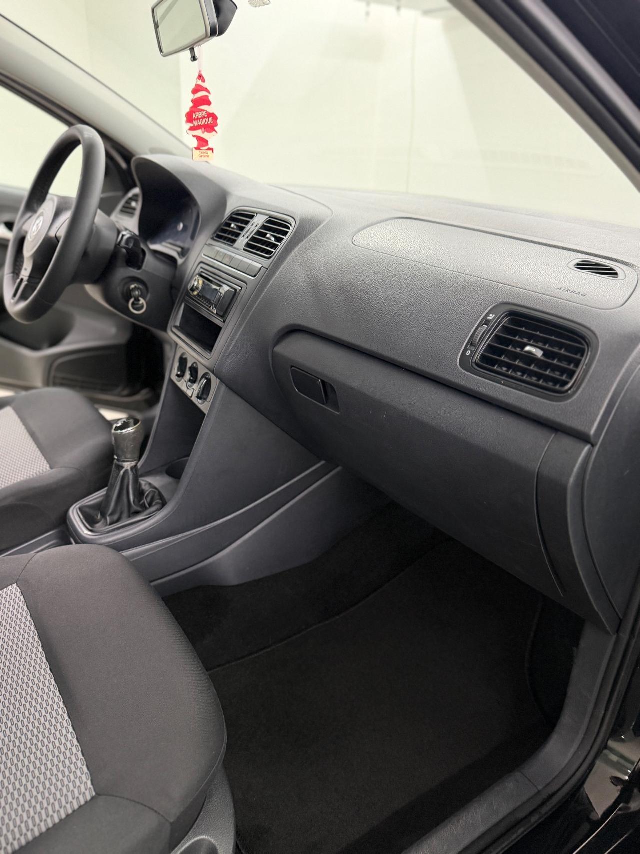 VOLKSWAGEN POLO (anno 2012)