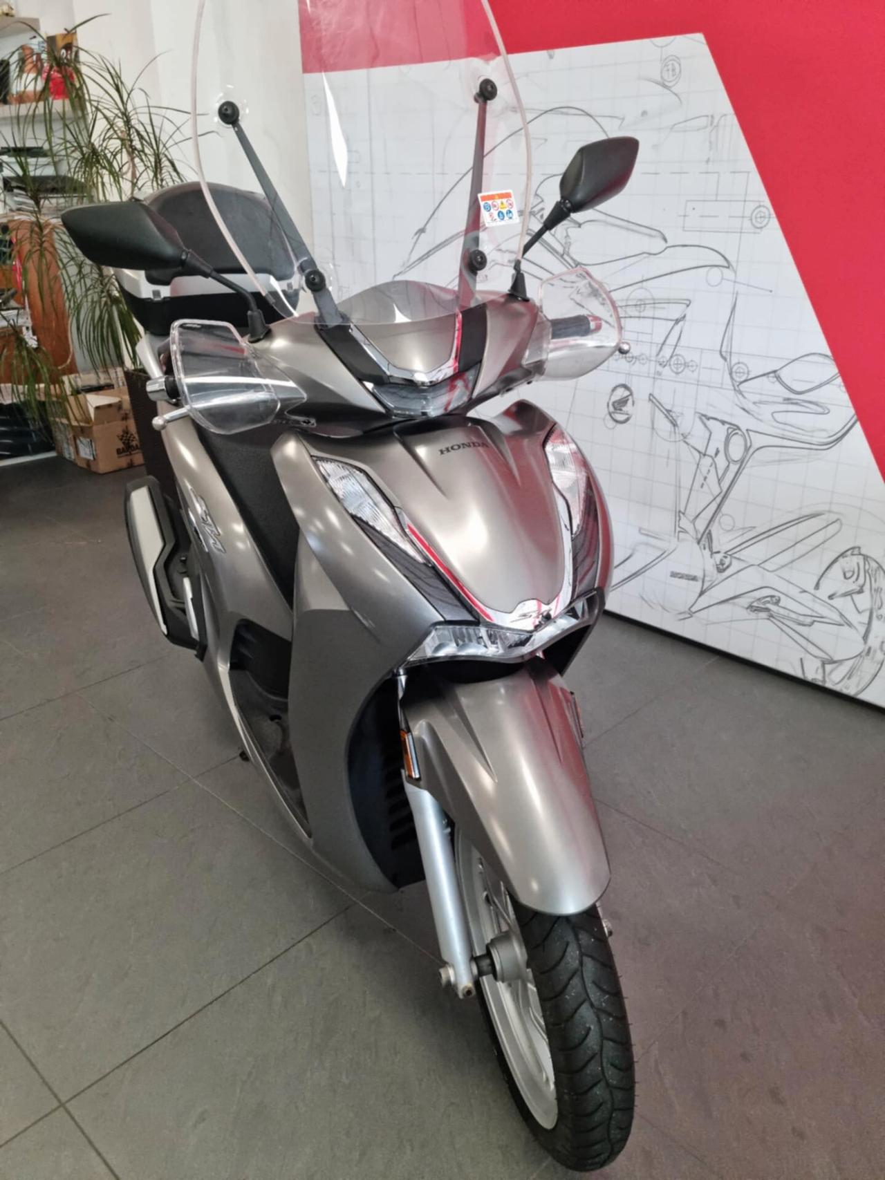 Honda SH 350 - 16.226 km - 2021