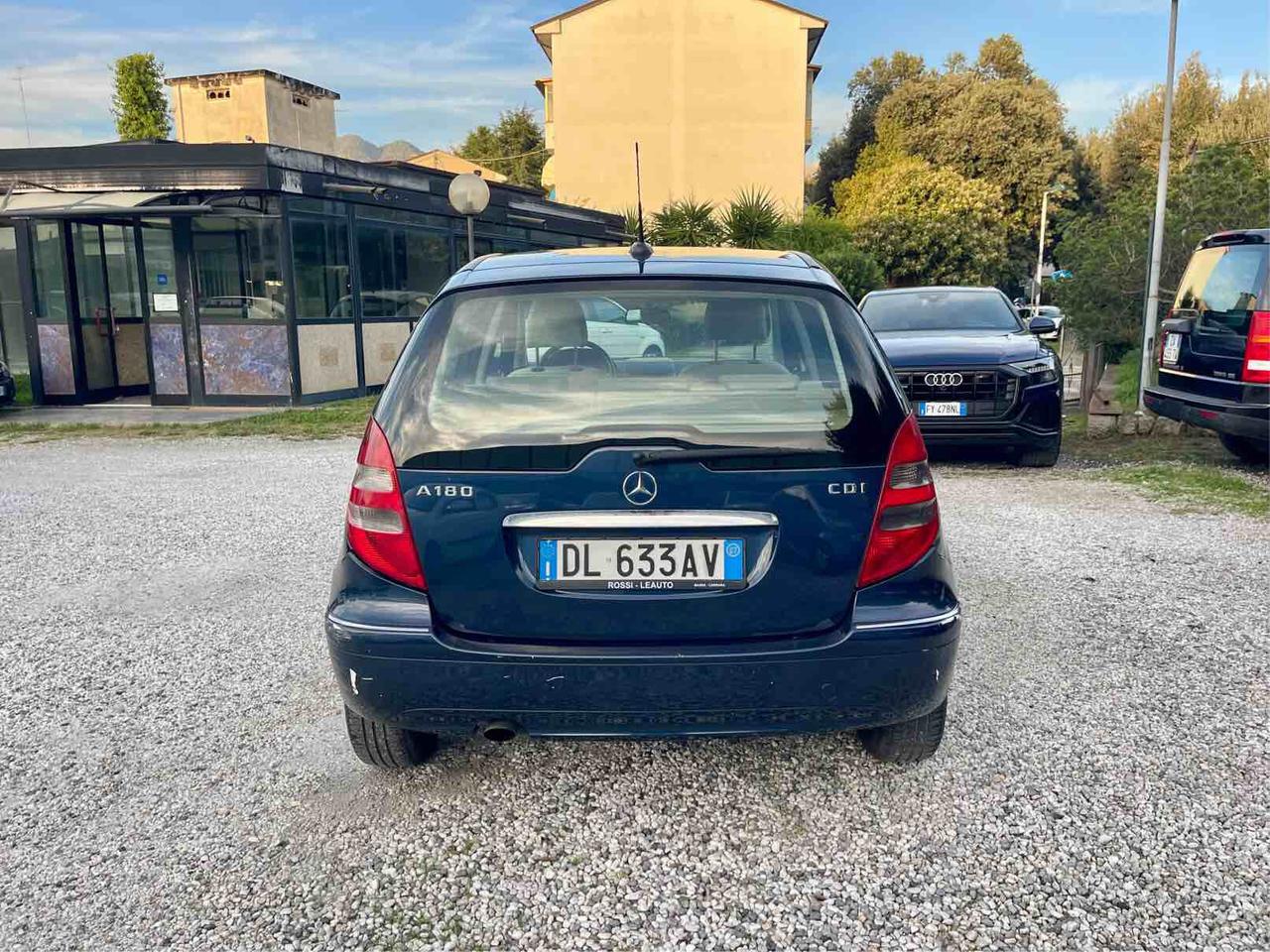 MERCEDES BENZ - A 180 CDI - ELEGANCE