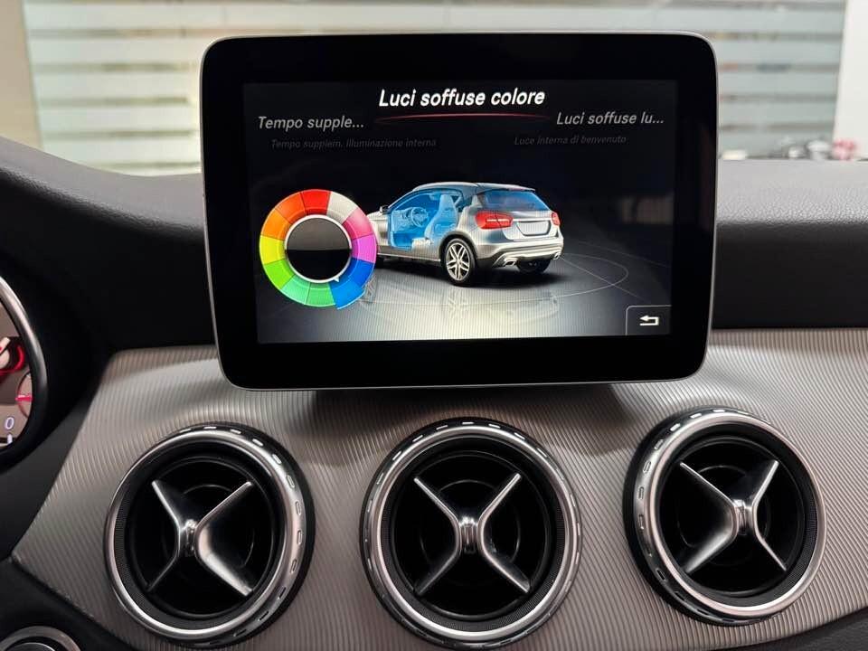 Mercedes-benz GLA 180 d Automatic Enduro 110/CV con TETTO